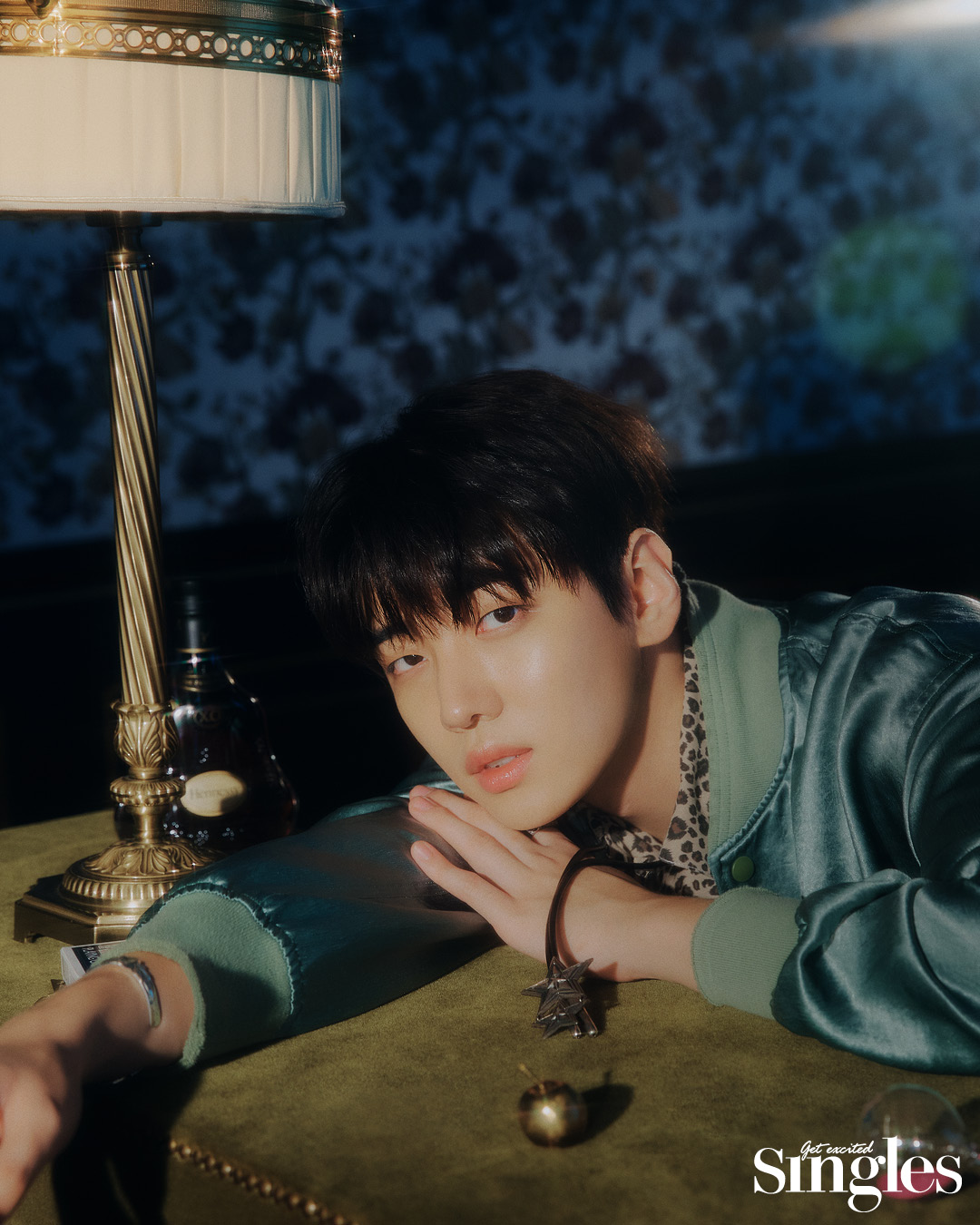 DKZ 재찬과 프롬아를, 디어엠다이어리가 등장하는 싱글즈 화보